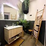 Falco Luxury Nápoly