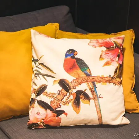 Falco Luxury Νάπολη
