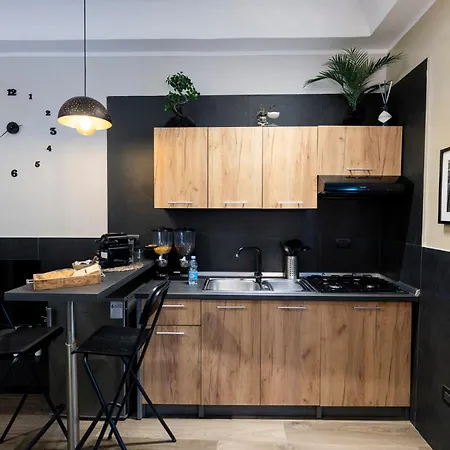 Falco Luxury アパート